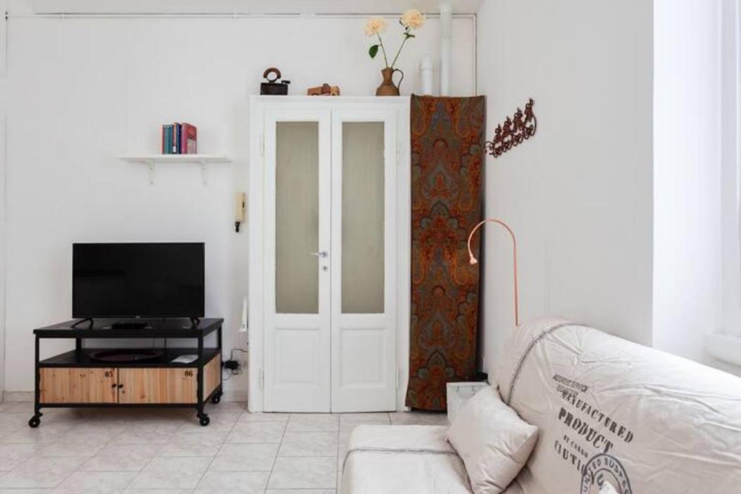Isola And Zara Comfortable Apartment 米兰 外观 照片